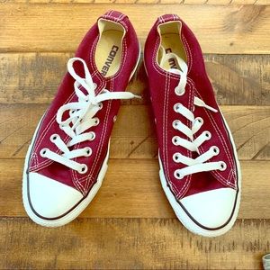 Converse All Stars Maroon Low Top Sneakers Size 7